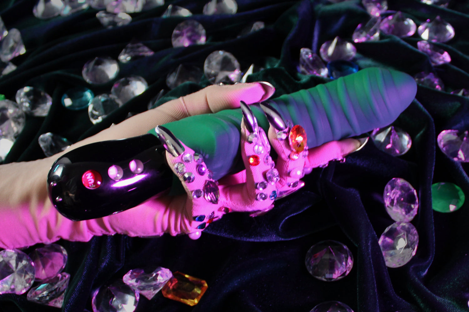 Fun Factory G-Spot Vibrator Jewel Tiger Close Up Held in Hand